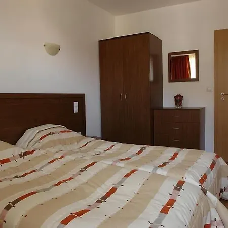 Winslow Elegance Aparthotel 3*